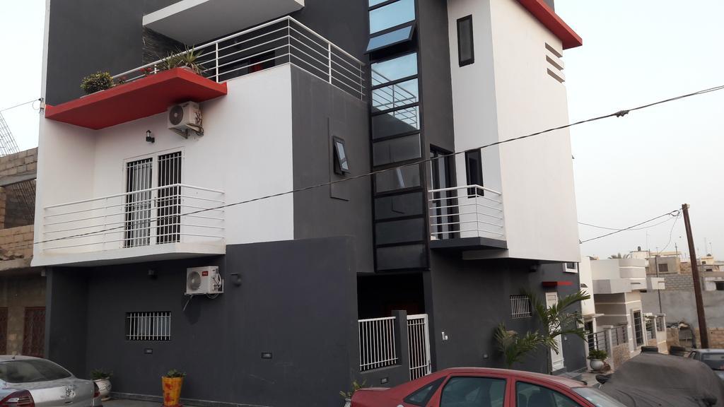 Residence Cheikh Fall ダカール エクステリア 写真